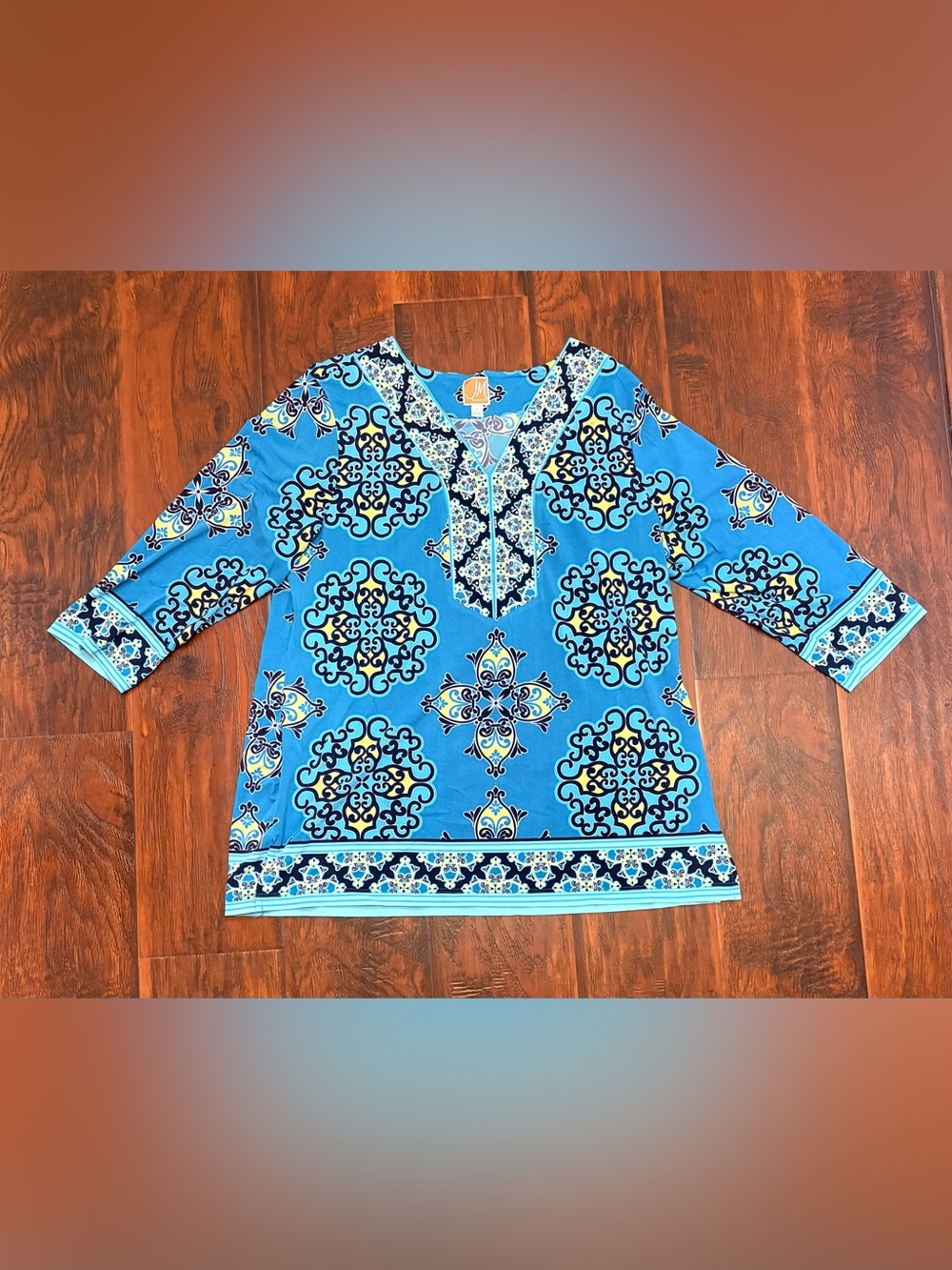 JM Collection Blue Medallion Print Embellished Tunic Top Women’s L